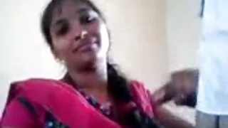لڑکی انگلیاں بلی اور آدمی کے ساتھ اس کے اندر جنسی گدھا سیکس کے بعد