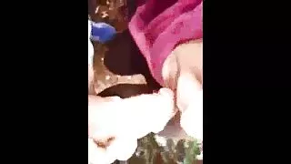 جامنی رنگ کے lingerie میں لڑکی سیکسی ویڈیو سیکسی ایک لاطینی کے ساتھ کیمرے کے سامنے fucks اور ایک منڈوا مرگا پر cums