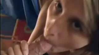 Masseuse کے حریم شاہ سیکس چاٹ لیا تھا اور آخر ننگی سنہرے بالوں والی بلی
