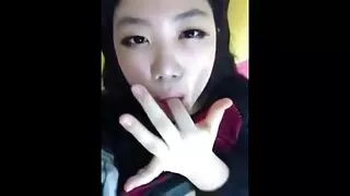 سینگ brunette اس کے پریمی ایک دھچکا کام کرتا ہے اور اسے مختلف سیکسی ویڈیوز پوزیشن میں fucks دیتا ہے
